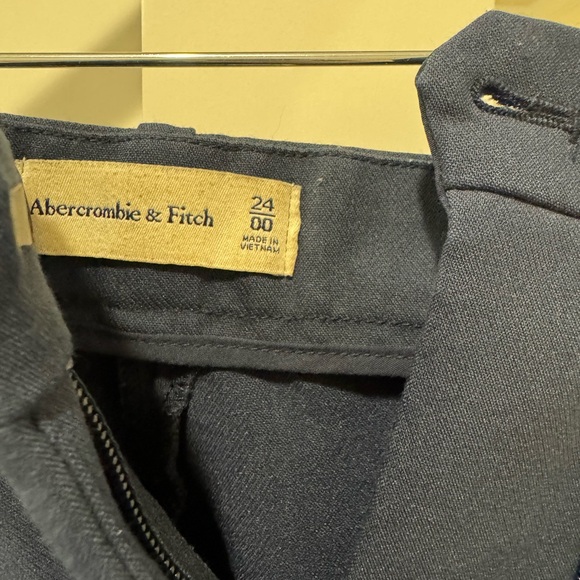 Abercrombie & Fitch Trousers - Picture 3 of 3